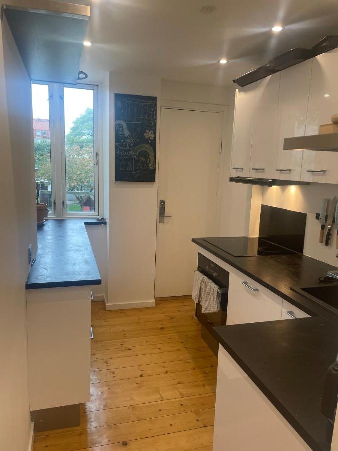 Private Spacious In Shared Apartment, Amager *